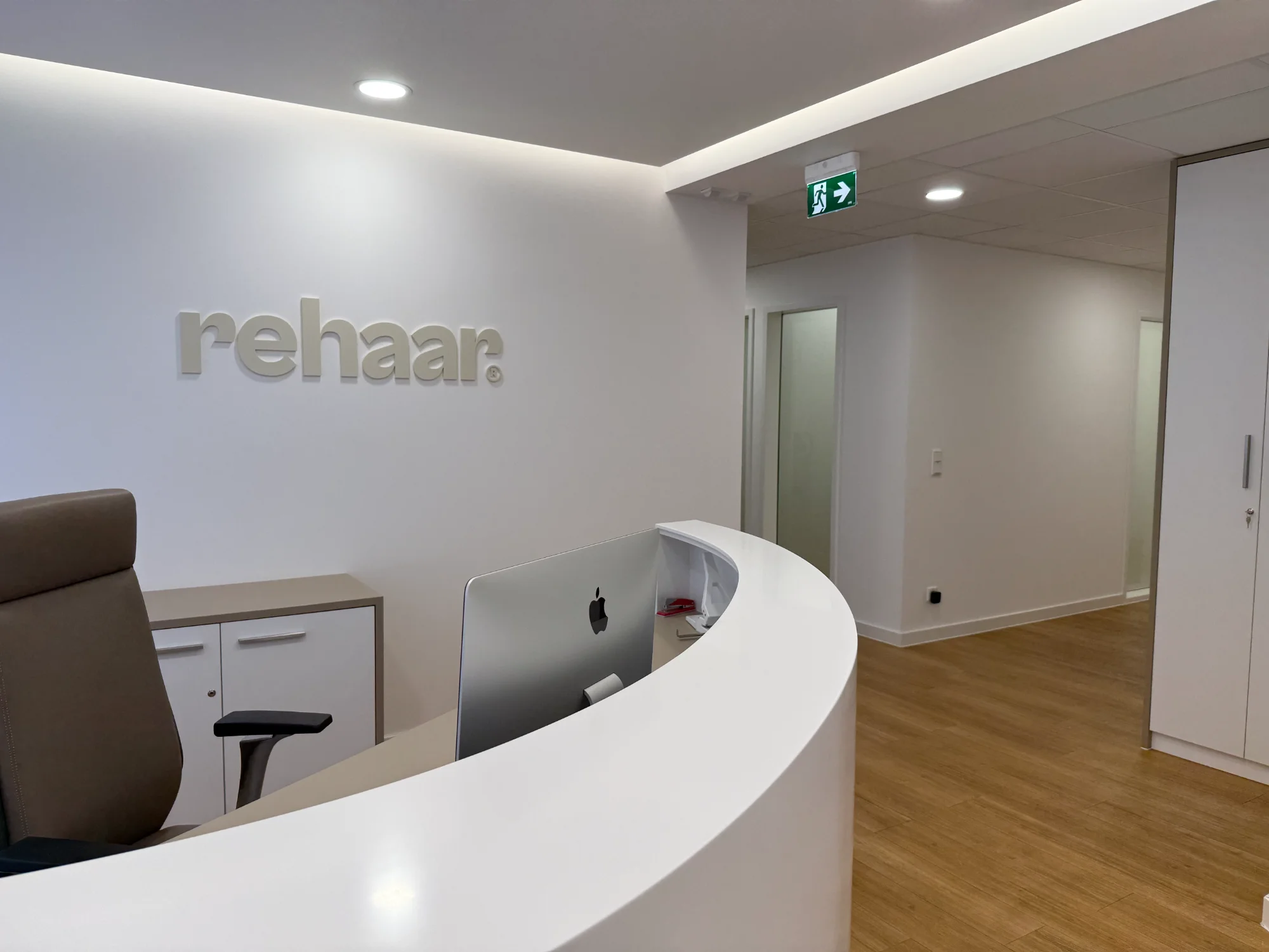 Empfangsbereich im rehaar Medical Center